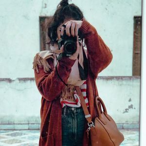 Meet your Posher, Donia